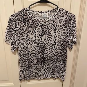 BRAND NEW! Cheetah Print T Shirt